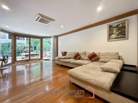 3 Storey 5 Bedroom Townhouse : Baan Suksamraan
