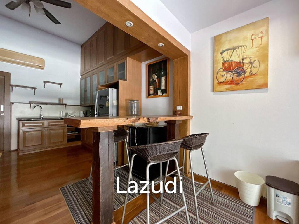 3 Storey 5 Bedroom Townhouse : Baan Suksamraan