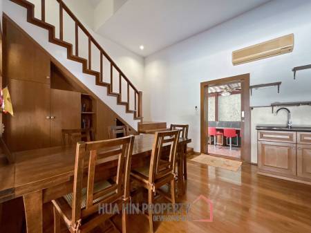 3 Storey 5 Bedroom Townhouse : Baan Suksamraan