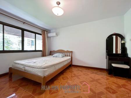 3 Storey 5 Bedroom Townhouse : Baan Suksamraan