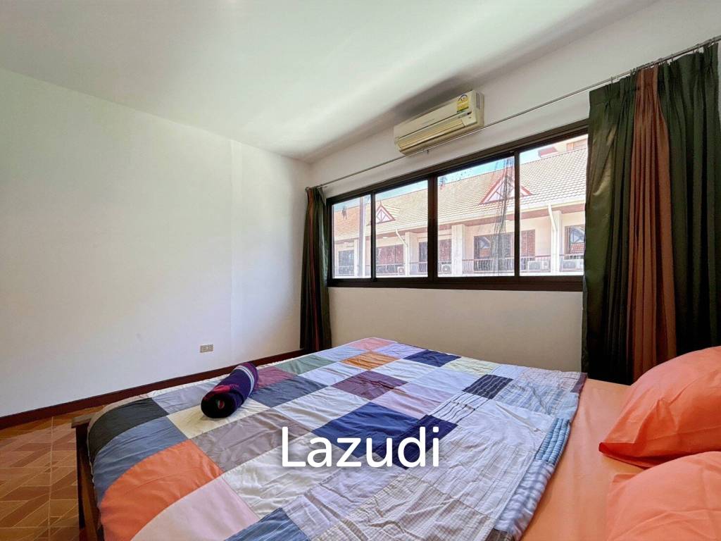 3 Storey 5 Bedroom Townhouse : Baan Suksamraan