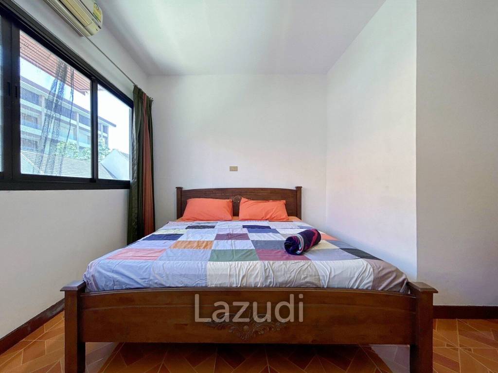 3 Storey 5 Bedroom Townhouse : Baan Suksamraan
