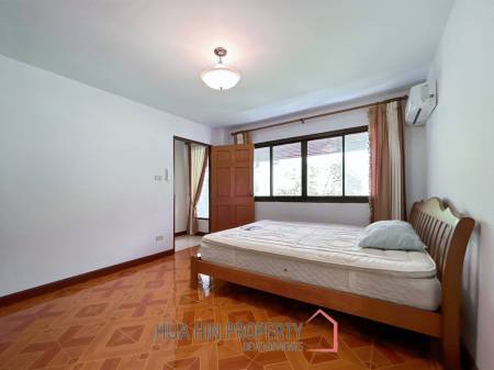 3 Storey 5 Bedroom Townhouse : Baan Suksamraan