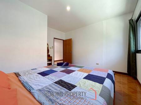 3 Storey 5 Bedroom Townhouse : Baan Suksamraan