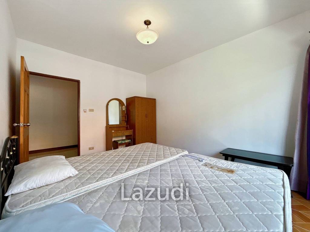 3 Storey 5 Bedroom Townhouse : Baan Suksamraan