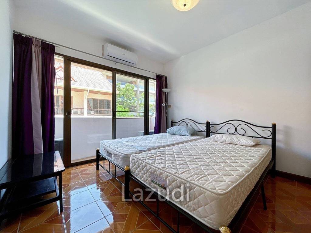 3 Storey 5 Bedroom Townhouse : Baan Suksamraan
