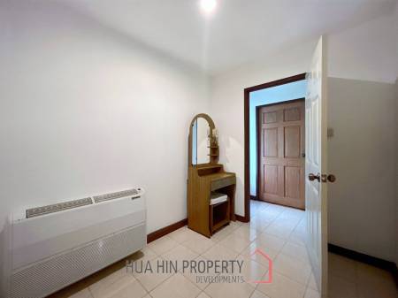 3 Storey 5 Bedroom Townhouse : Baan Suksamraan