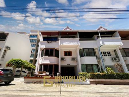 3 Storey 5 Bedroom Townhouse : Baan Suksamran