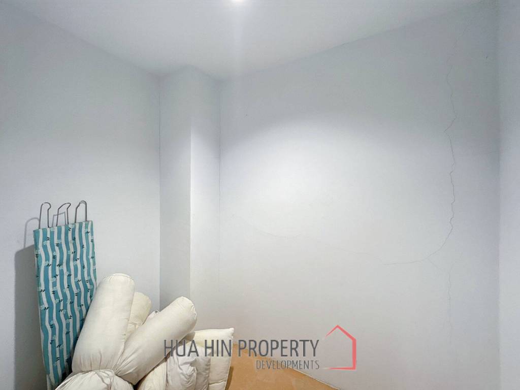 3 Storey 5 Bedroom Townhouse : Baan Suksamraan