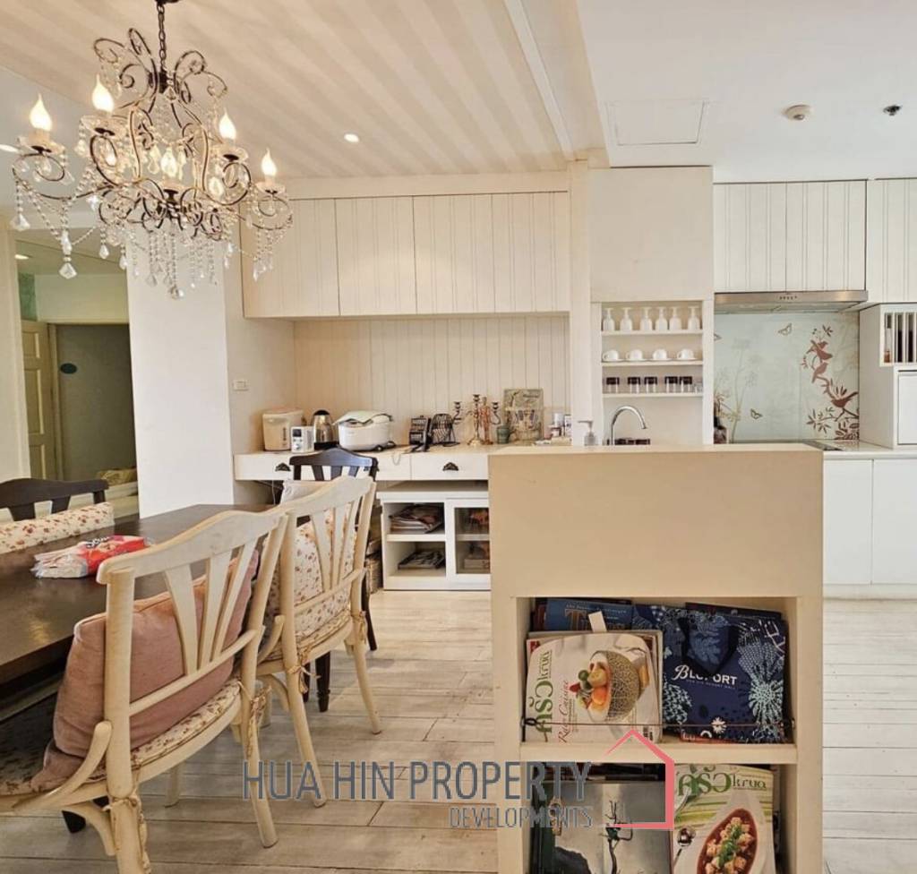 CONDO SAN PLOEN  : 2 bed in downtown