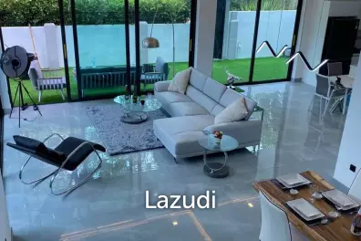 4 Bedroom 5 Bathroom 300 SQ.M Villa in Jomtien