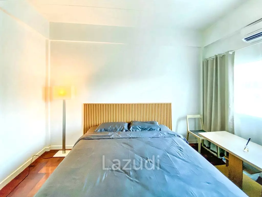 4 Bed 5 Bath 300 SQ.M House at Ekkamai 10