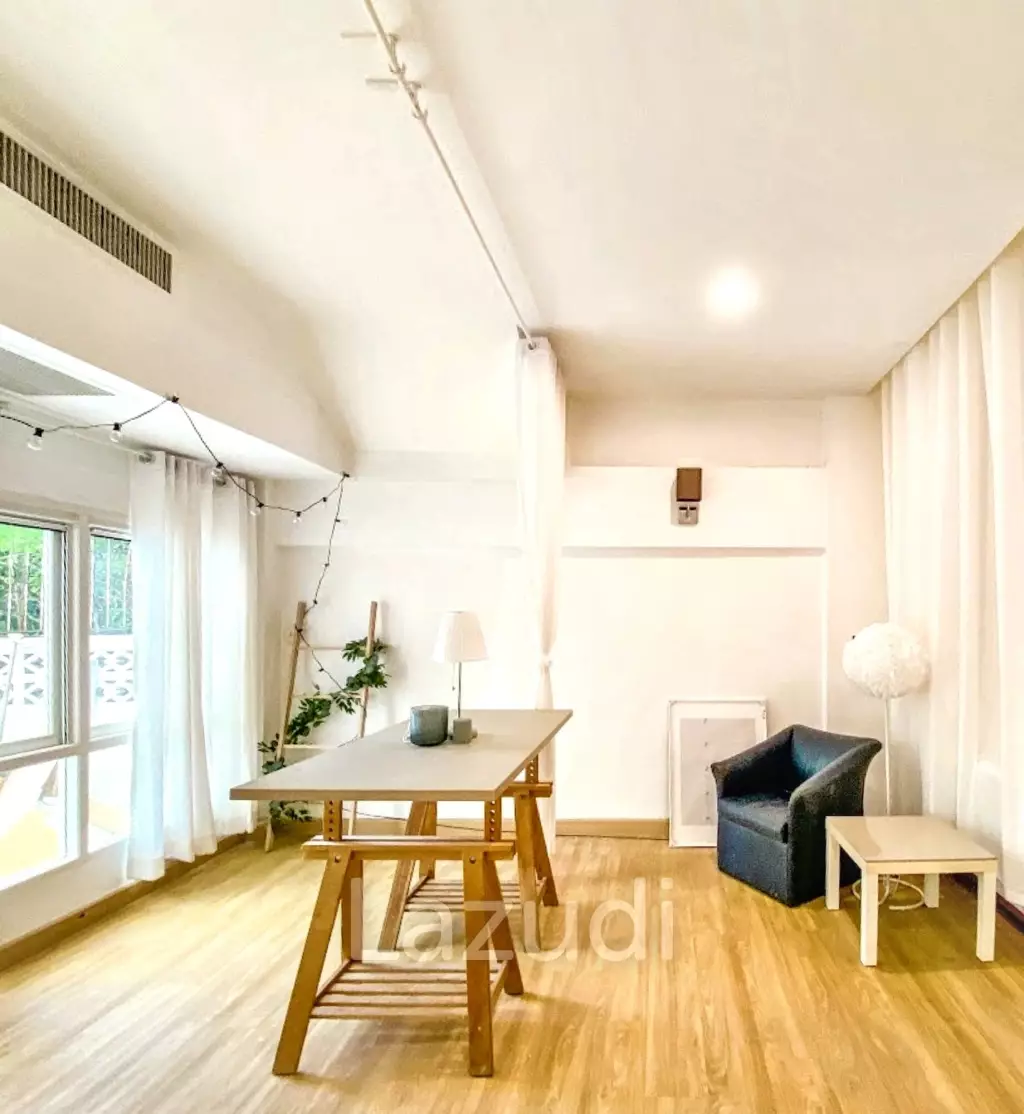 4 Bed 5 Bath 300 SQ.M House at Ekkamai 10