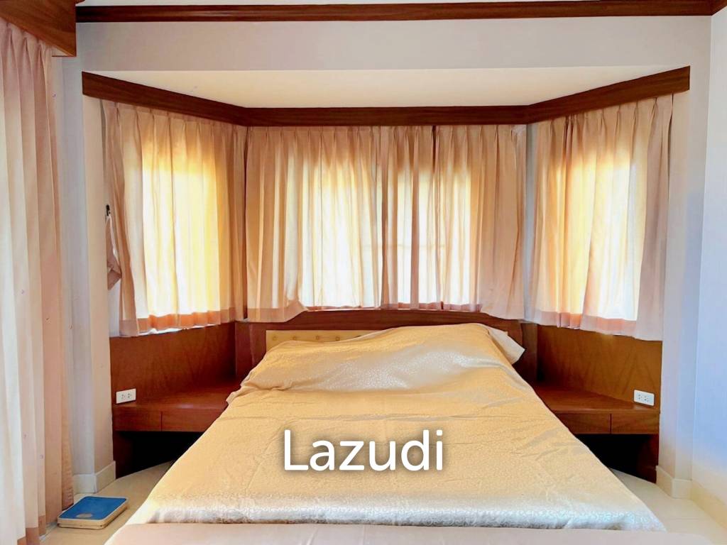 4 Bedroom 3 Bathroom 220 SQ.M Royal Park Hill