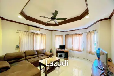 4 Bedroom 3 Bathroom 220 SQ.M Royal Park Hill