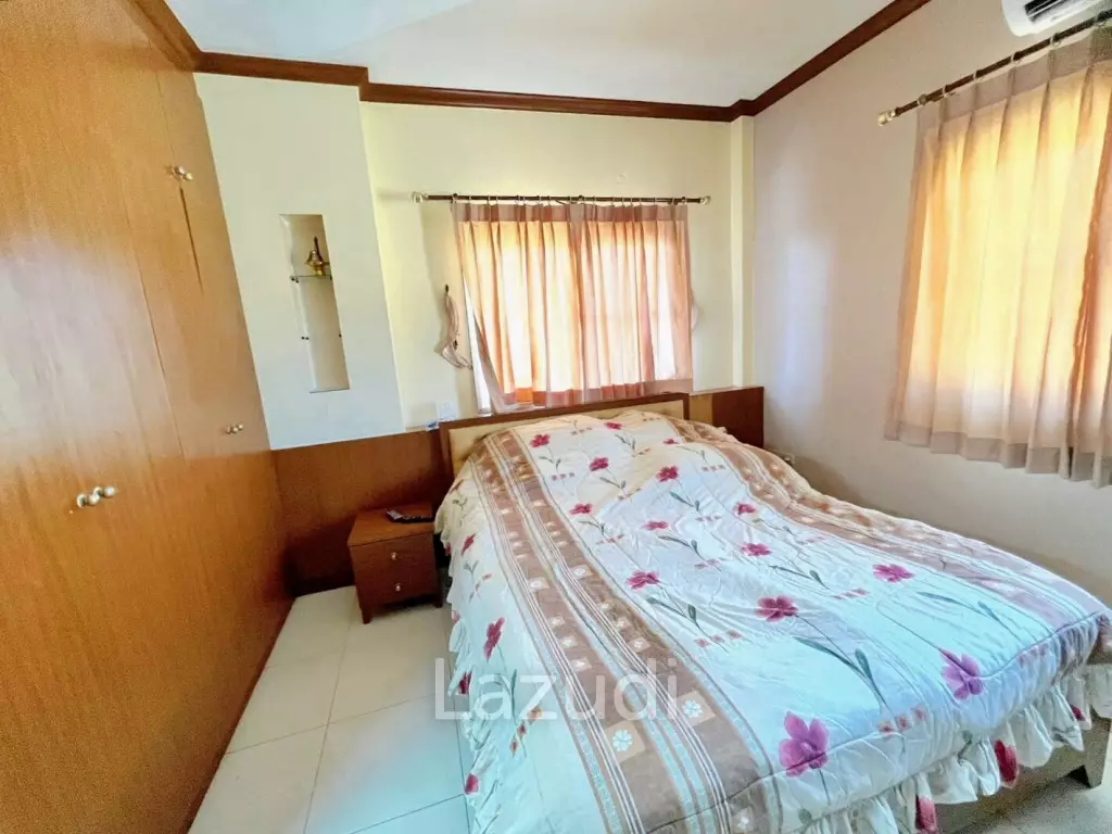 4 Bedroom 3 Bathroom 220 SQ.M Royal Park Hill