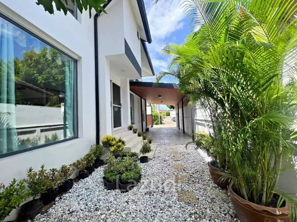 4 Bed 5 Bath 344 SQ.M(Plot) Central Park 2