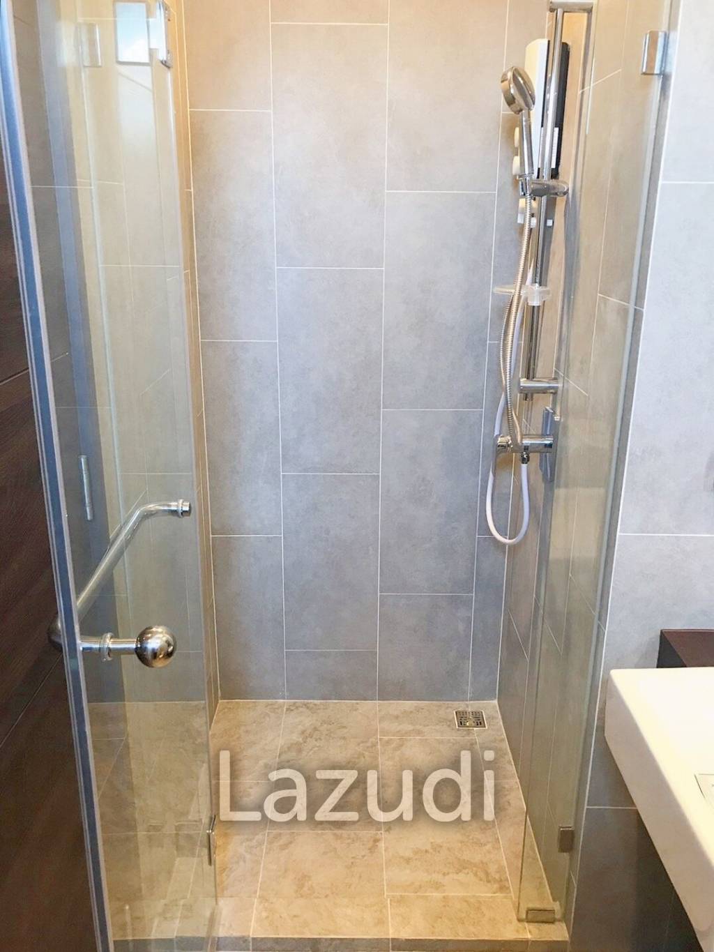 1 Bedroom1 Bathroom 34 SQ.M C Ekkamai