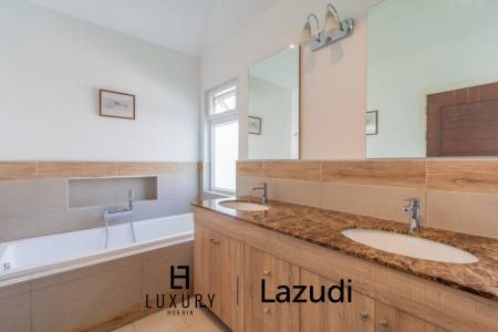 650 m² 4 Chambre 3 Salle de bain Villa Pour Louer