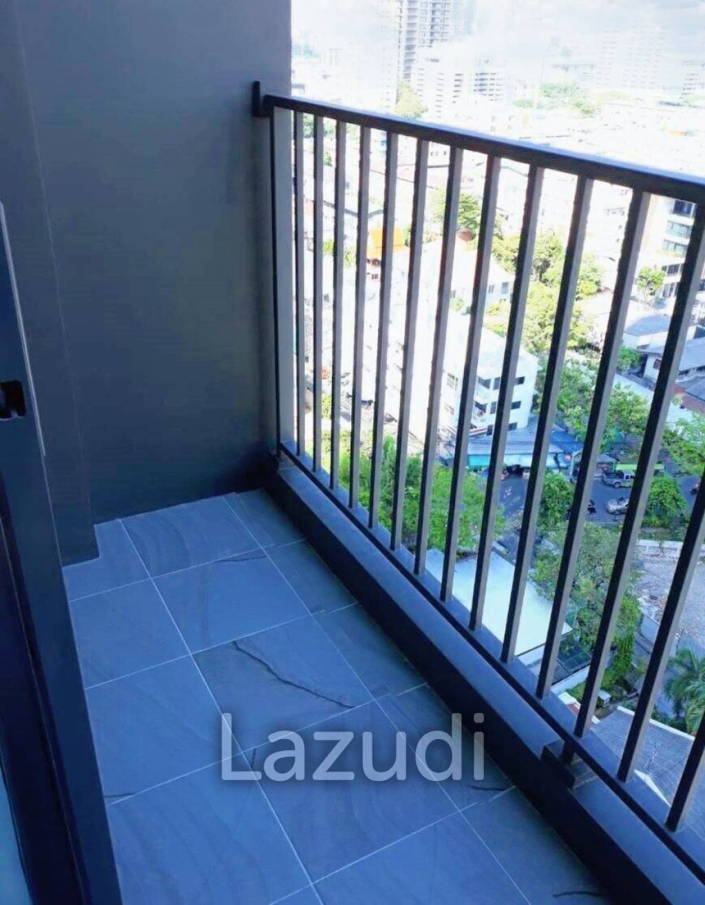 1 Bedroom 1 Bathroom 30 SQ.M C Ekkamai