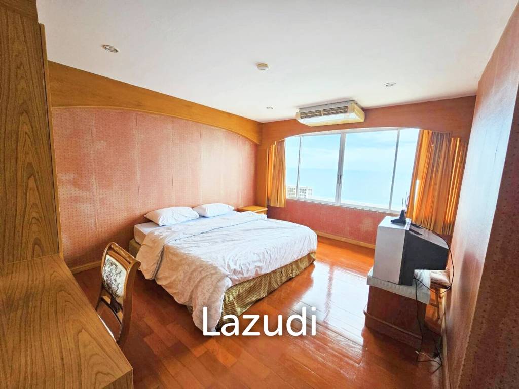 208 ตร.ม 3 เตียง 2 อาบน้ำ คอนโดมิเนียม For ขาย