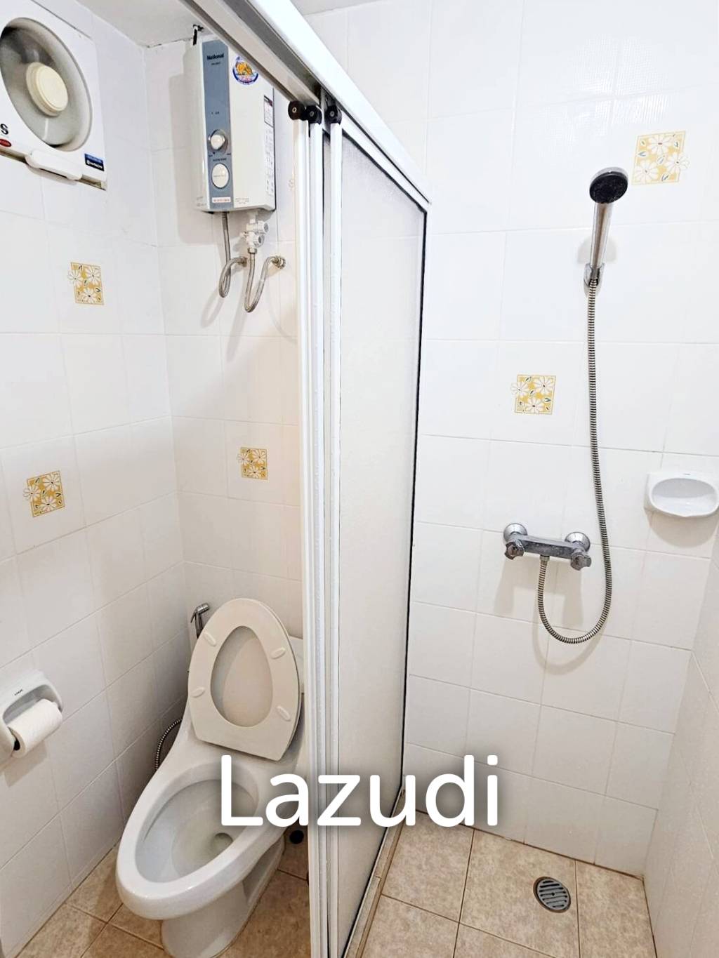 208 ตร.ม 3 เตียง 2 อาบน้ำ คอนโดมิเนียม For ขาย