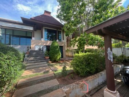 PANORAMA  : 3 bed bali style pool villa