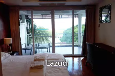 Large 2 Bedroom Condo with Stunning Seaview
