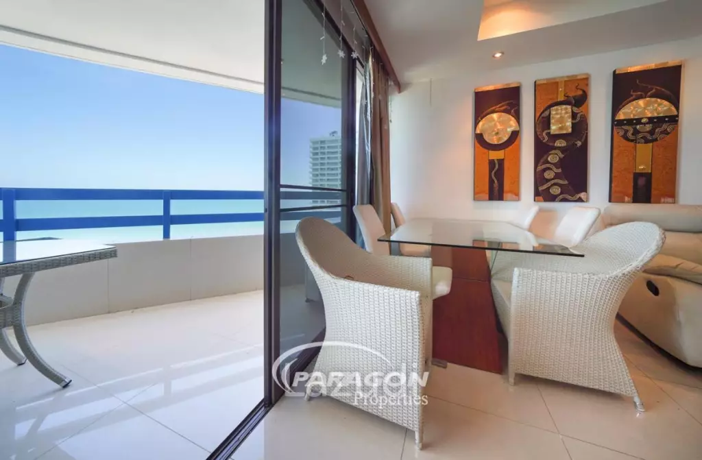 Studio 1 Bath 53 SQ.M Jomtien Plaza Condotel