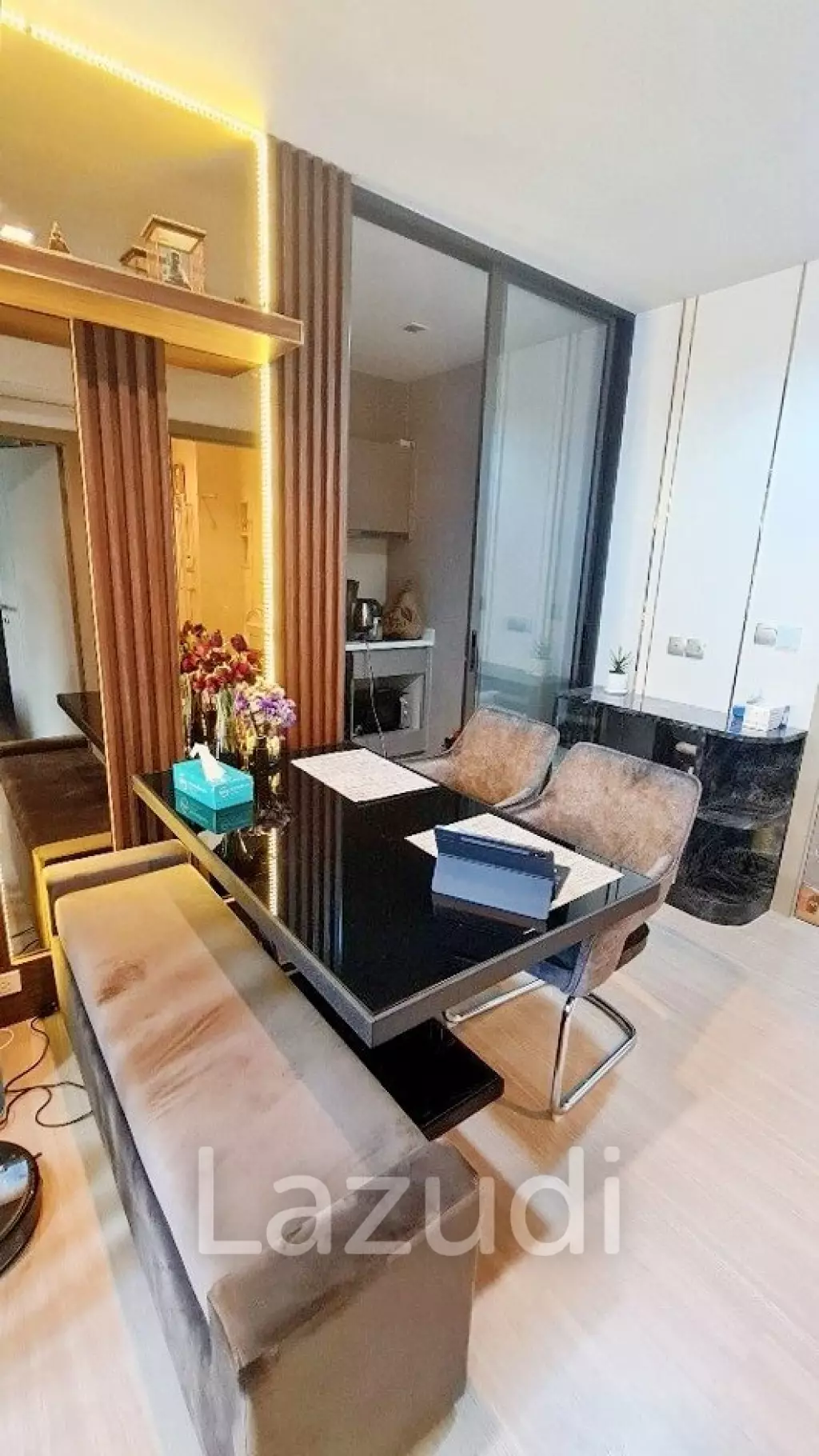 1 Bed 1 Bath 36 SQ.M LIFE Asoke - Rama 9