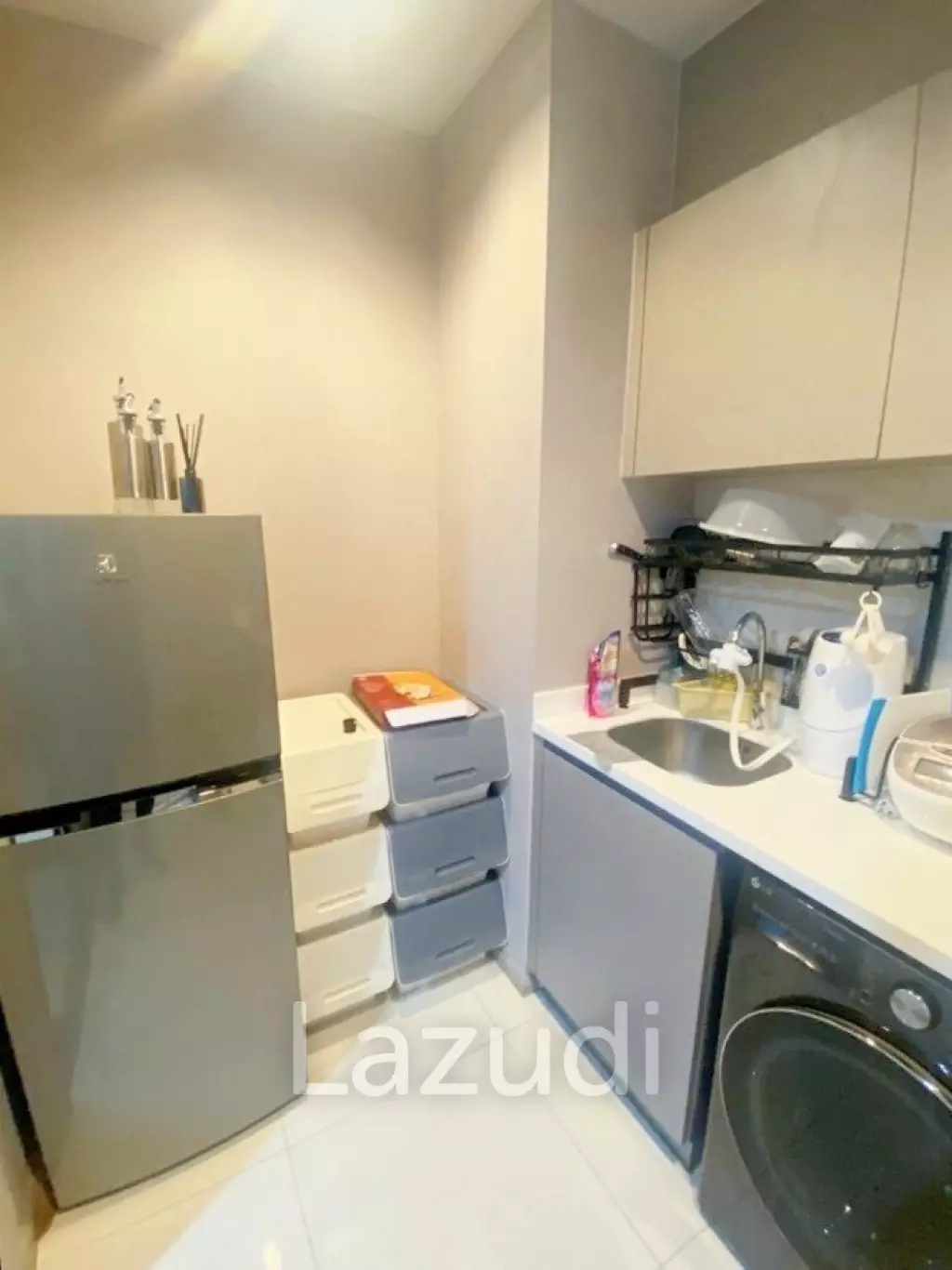 1 Bed 1 Bath 36 SQ.M LIFE Asoke - Rama 9
