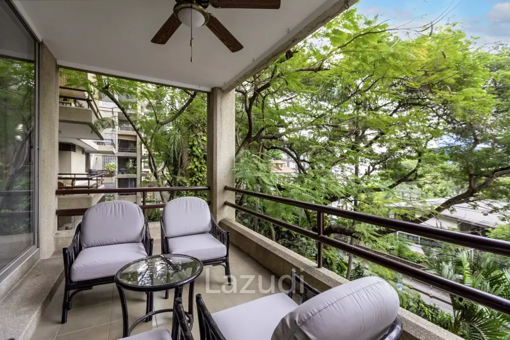 3 Bed 3 Bath 216 SQ.M Krystal Court