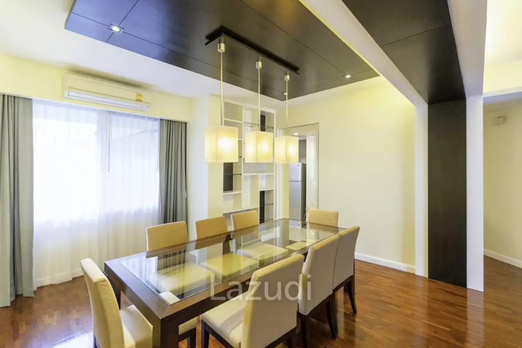 3 Bed 3 Bath 216 SQ.M Krystal Court