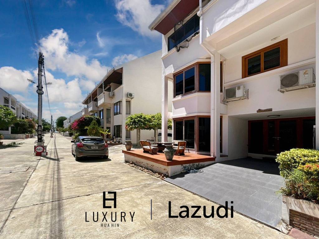 3 Storey 5 Bedroom Townhouse : Baan Suksamran