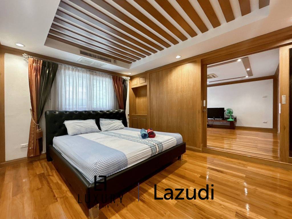 3 Storey 5 Bedroom Townhouse : Baan Suksamran