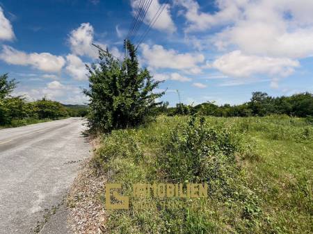 1,630.4 Sq.m. Land Plot at Palm Hills For Sale