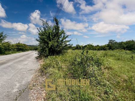 8,222 ตร.ม ที่ดิน For ขาย