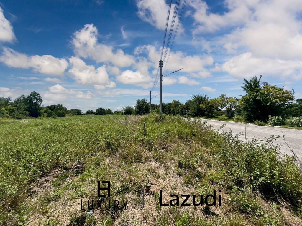 8,222 Kvm Land for Salg