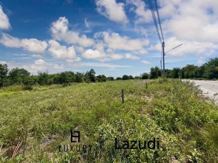 8,222 Kvm Land for Salg