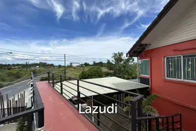360 SQ.M Restaurant Townhouse in Huay Yai