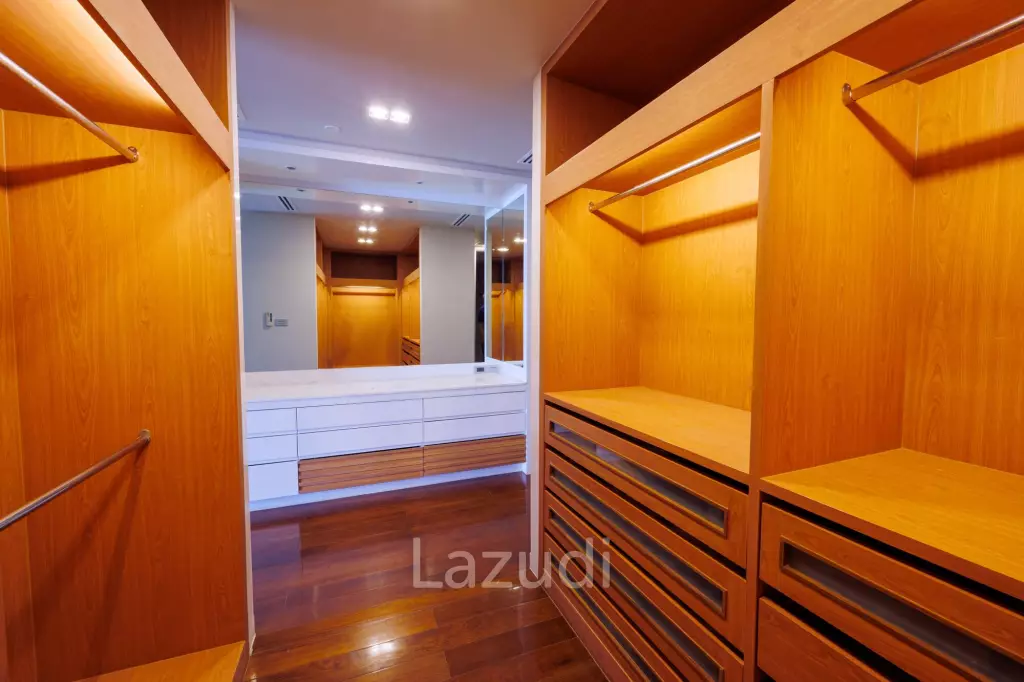 3 Bedroom 4 Bathroom 247 SQ.M The Pano