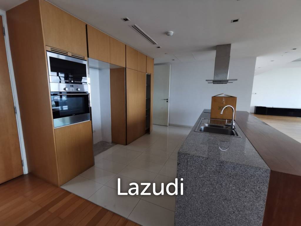 3 Bedroom 4 Bathroom 243 SQ.M The Pano