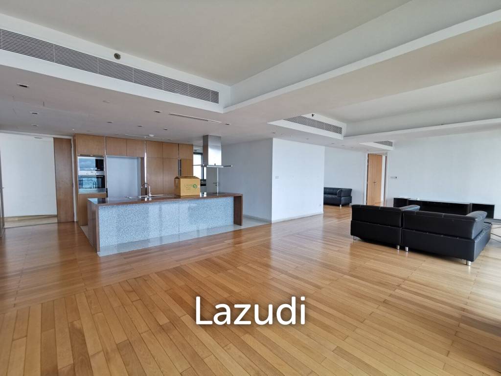 3 Bedroom 4 Bathroom 243 SQ.M The Pano
