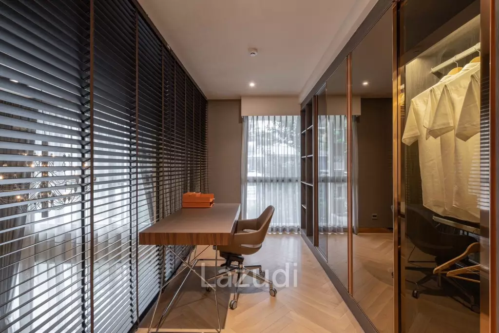 2 Bed Duplex 2 Bath 131.82 SQ.M S47 Sukhumvit