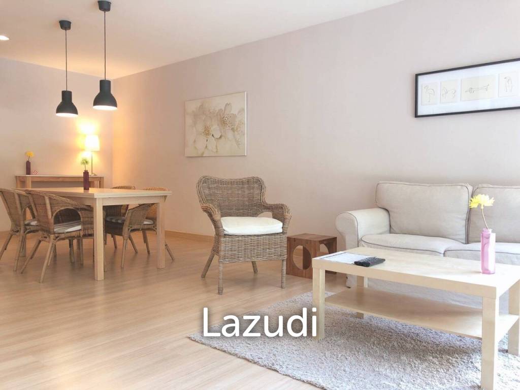 Luxury 2 Bed Condo on Palm Hills Golf Course