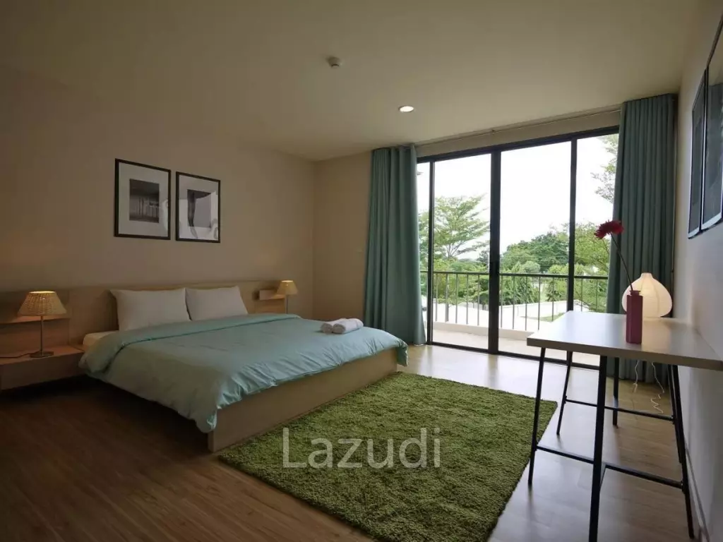 Luxury 3 Bed Duplex Condo in Palm Hills Golf Course