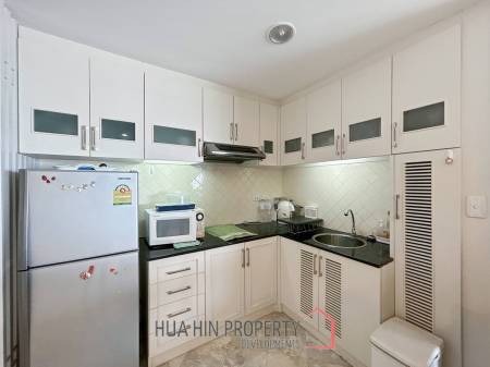Palm Pavillion: 2 Bedroom Sea Views Condo