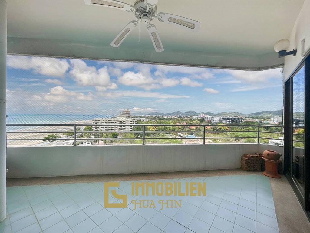 Palm Pavillion: 2 Bedroom Sea Views Condo