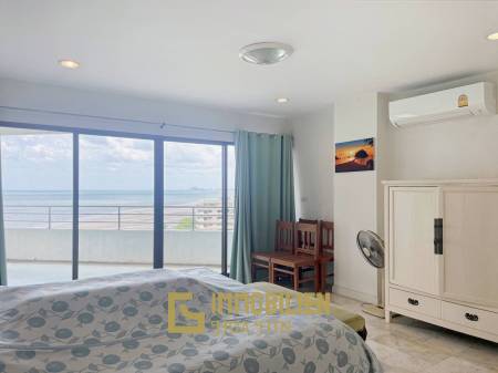 Palm Pavillion: 2 Bedroom Sea Views Condo