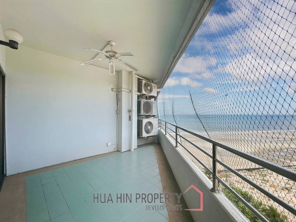 Palm Pavillion: 2 Bedroom Sea Views Condo